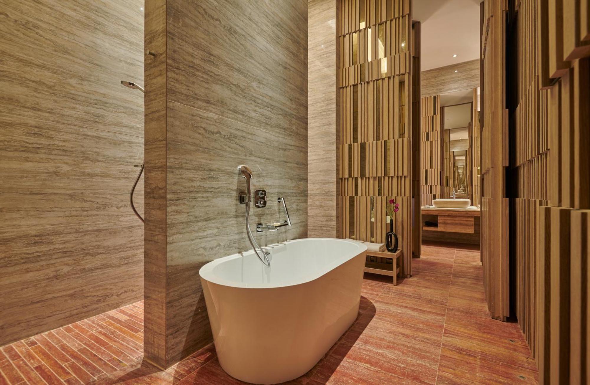 Hyatt Regency Aqaba Ayla Resort Exterior photo Bathroom